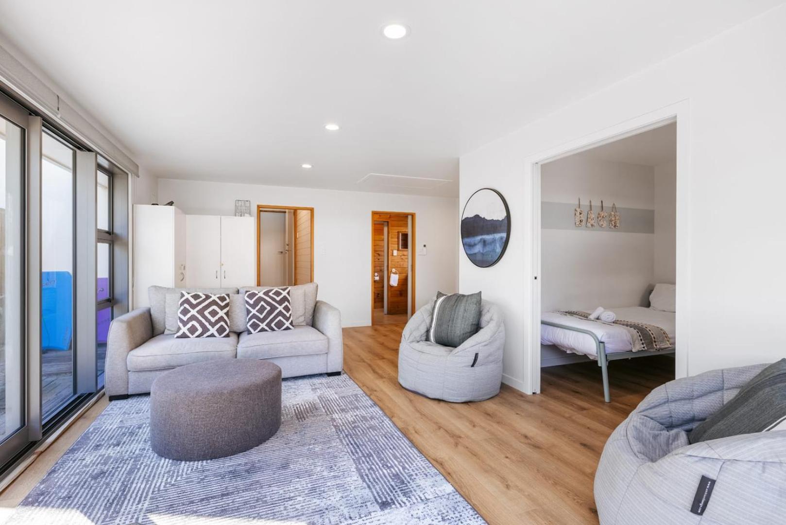 The Iconic Kiwi Bach, Full Site Downtown Mount Villa Mount Maunganui Luaran gambar
